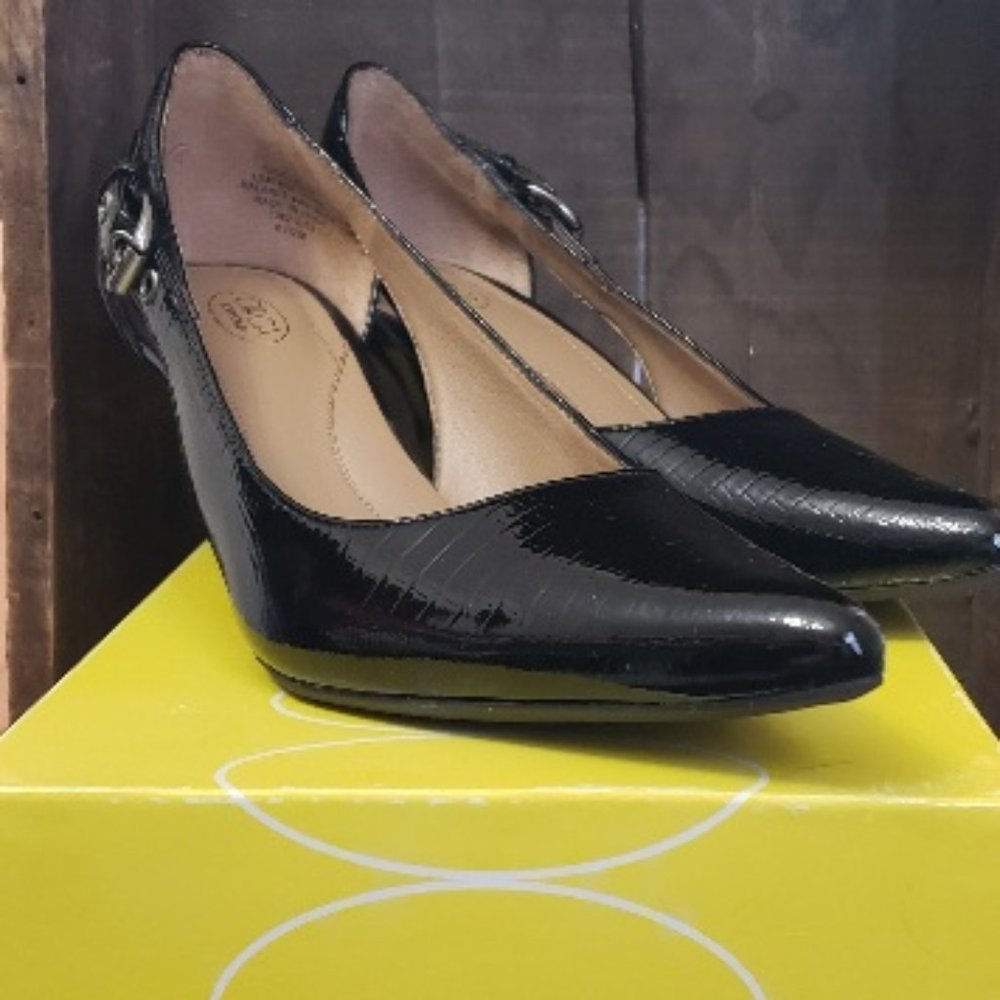 Circa heels